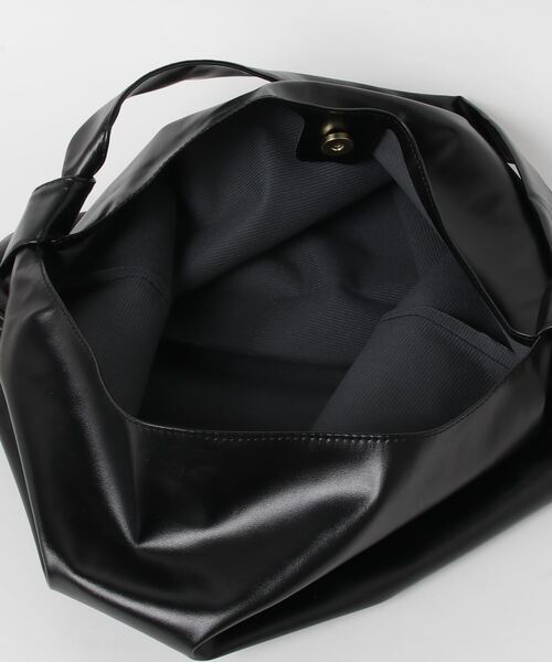 OVHEE Minette Shoulder Bag Black/フェイクレザー 肩掛けバッグ OVHEE Minette Shoulder Bag Black/フェイクレザー 肩掛けバッグ