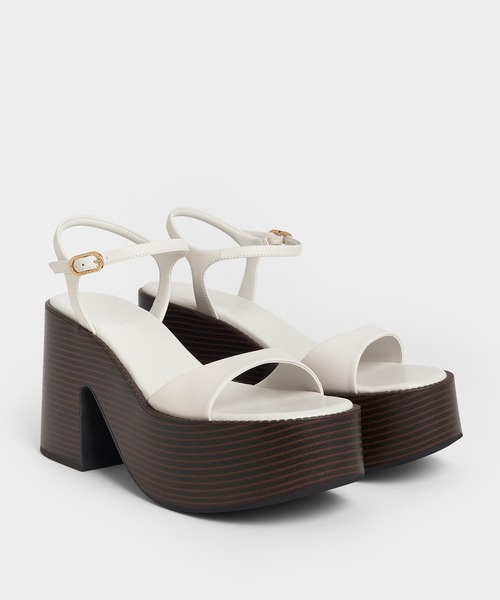 CHARLES ＆ KEITH（チャールズ&キース） 厚底 サンダル アンクル