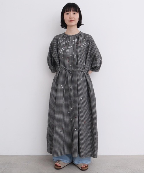 l'atelier du savon きちんと並ぶお花刺繍 ロングコート l'atelier du savon きちんと並ぶお花刺繍 ロングコート - メルカリ