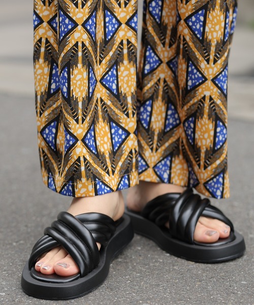 LEPSIM（レプシィム） フラットサンダル MEDIUM ブラック レディース