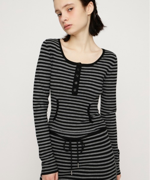 SLY（スライ） tシャツ HENLY NECK TOPS ヘンリーネックトップス 春服