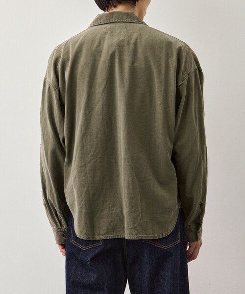 シャツ 「REMI RELIEF/レミレリーフ」WIDE MILITARY SHIRT(袖：スタッズ) メンズの画像