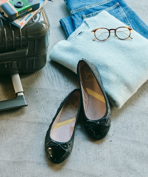 アリスアンドオリビアalice ＋oliviaポインテッドトゥ フラットシューズ アリスアンドオリビアalice ＋oliviaポインテッドトゥ フラット