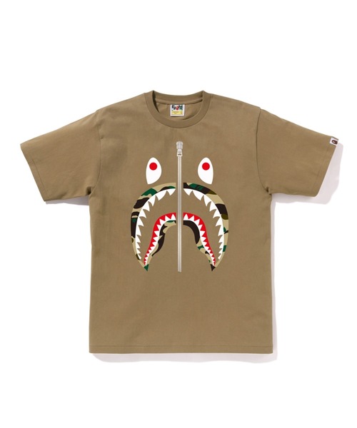 A BATHING APE（アベイシングエイプ） tシャツ 1ST CAMO SHARK TEE