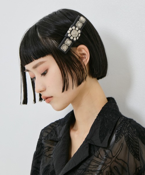 TOGA PULLA トーガプルラ　ダウンケープ　ショール TOGA PULLA 2021AW COLLECTION｜特集｜PARIGOT ONLINE（パリゴオンライン）