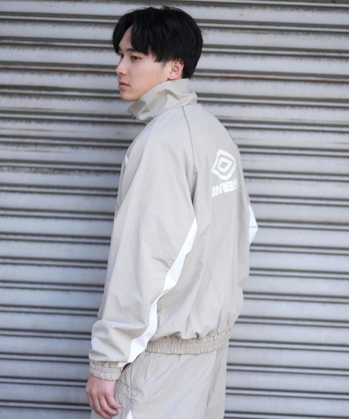 umbro（アンブロ） ジャケット L ライトグレー メンズ : ZOZOTOWN