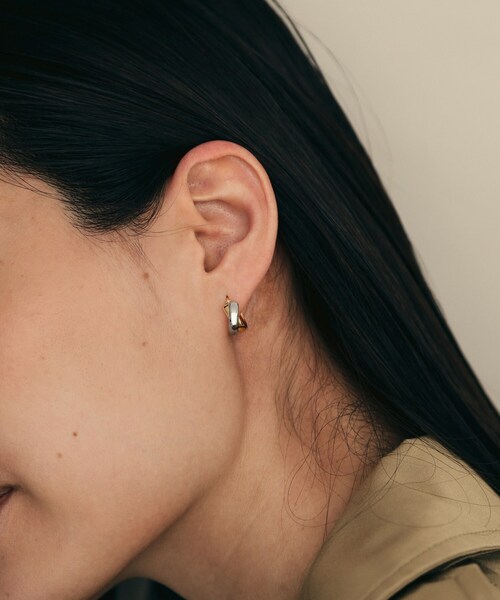 ピアス K10×プラチナ 甲丸クロス フープピアス小 レディースの画像