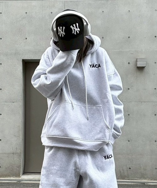エンブロイダリーパーカー YACA（ヤーカ） パーカー Embroidery Logo Hoodie/エンブロイダリー
