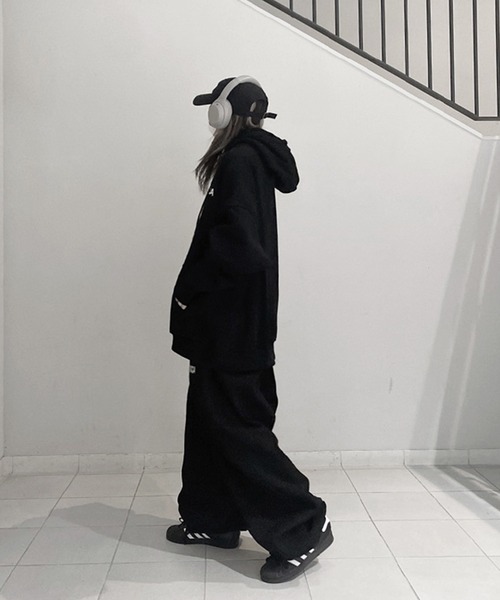 YACA（ヤーカ） パーカー Embroidery Logo Hoodie/エンブロイダリー