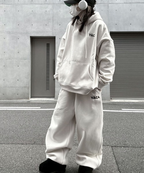 YACA（ヤーカ） パーカー 裏起毛 Embroidery Logo Hoodie/エンブロイ