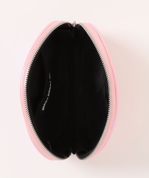 MARY QUANT* オーロラサフィアーノデイジー ラウンドポーチ MARY QUANT ONLINE SHOP｜マリークヮントオンラインショップ