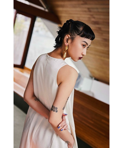 OMMO SATIN DRAPE OP 36 ベージュ OMMO SATIN DRAPE OP 36 ベージュ - メルカリ