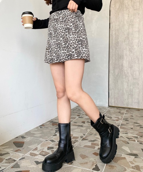 moment+ パンツ レオパード柄ラップ風ショートパンツ レディース