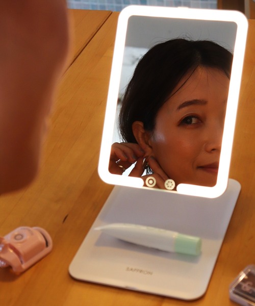 BAYBLO コンパクトミラー (IT)「SAFFRON」コンパクト収納 LEDライト
