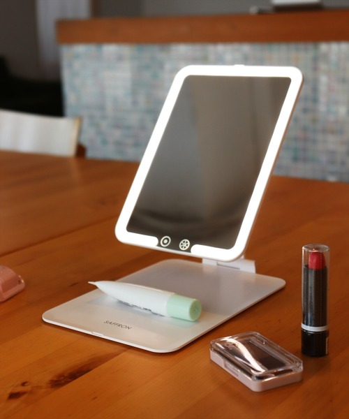 BAYBLO コンパクトミラー (IT)「SAFFRON」コンパクト収納 LEDライト