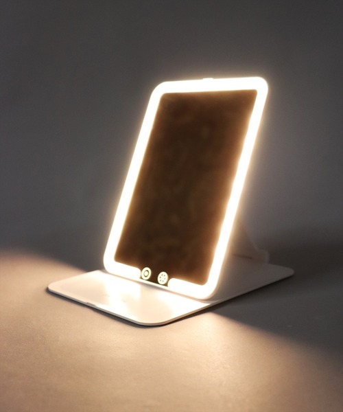 BAYBLO コンパクトミラー (IT)「SAFFRON」コンパクト収納 LEDライト