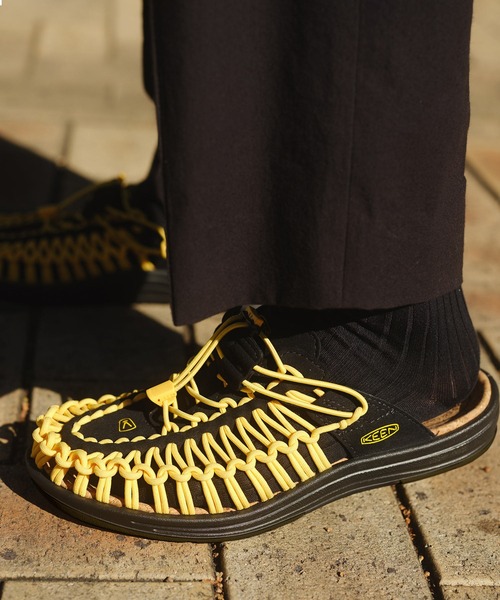 KEEN（キーン） サンダル 23.5cm イエロー×ブラック メンズ : ZOZOTOWN