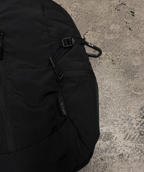 NoiR ウエストポーチ 「NoiR/ノワール」Lightslingbag/ライトスリング