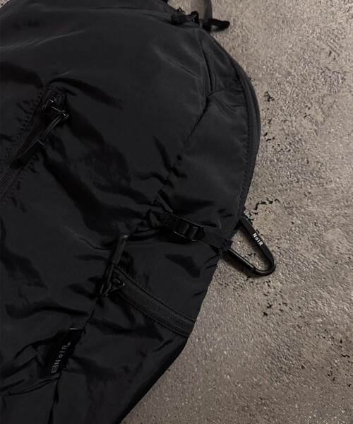 極美品 スリングバッグ ボディバッグ ウエストバッグ ブラック 黒 NoiR ウエストポーチ 「NoiR/ノワール」Lightslingbag/ライトスリング