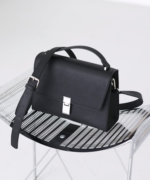 Calvin Klein（カルバン・クライン） ショルダーバッグ クロスボディ