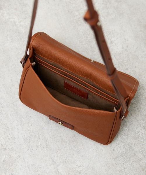 SLOW スロウ　ショルダーバッグ　フラップウエスバック　茨木レザー SLOW ショルダーバッグ スロウ / shrink-flap shoulder