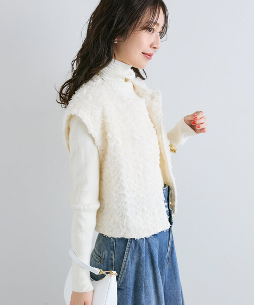 人気が高い ラブティックボンボン お花フェザーチュールベスト トップス