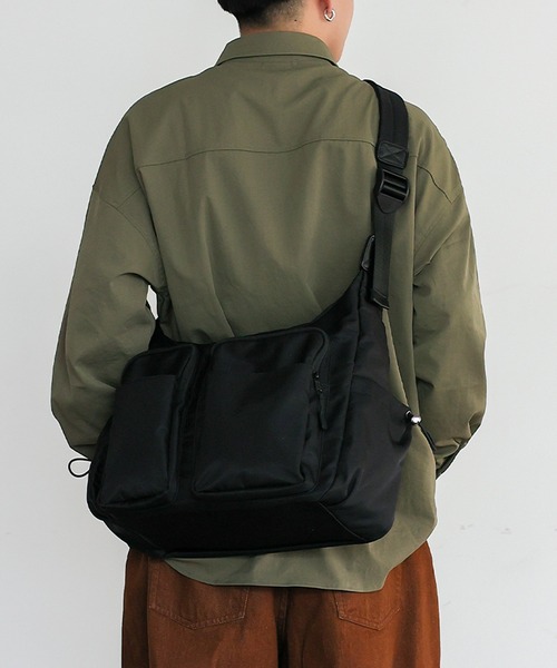 VitaFelice（ヴィータフェリーチェ） ショルダーバッグ 「13ポケット