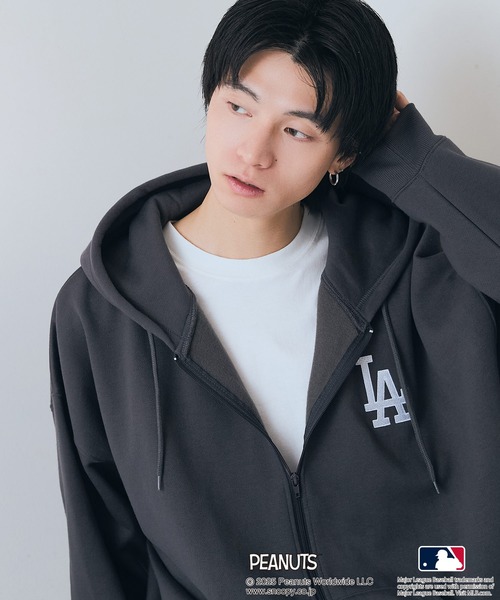 PEANUTS パーカー 「PEANUTS×MLB」オリジナルデザイン フルジップ