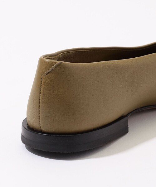 GALERIE VIE LAUREL ギャルリーヴィー スリッポン 本革ブラック GALERIE VIE LAUREL カバードスリッポン | GALERIE