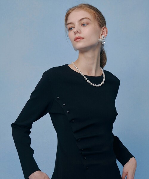 ニット セーター 「LOULOU WILLOUGHBY」ドレープアシメプルオーバー レディースの画像