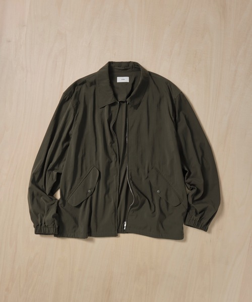 ブルゾン アウター 「ATON/エイトン」MAT AIRLY NYLON FLIGHT JACKET メンズの画像