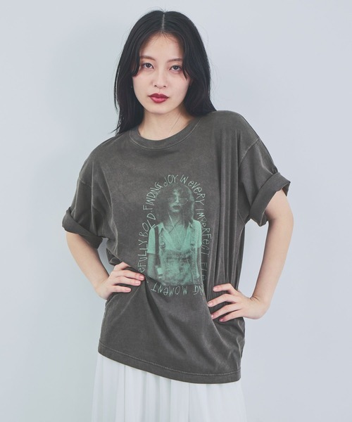JEANASIS（ジーナシス） tシャツ 半袖 Playfulカラーグラフィック