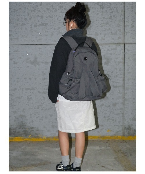 ★美品★人気リュクスホワイト★簡単普段使いに最適★新品高速SSD搭載★オフィス付 デイバック リュック 「OFFWINTER」ロケットバックパック / 大容量 PC