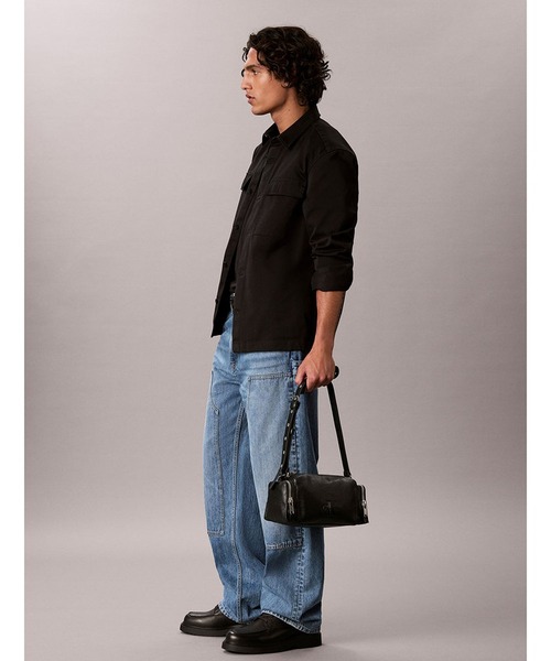 美品 カルバンクライン ボディバッグ ck柄 クロスボディ ウエスト モノグラム Calvin Klein（カルバン・クライン） ショルダーバッグ クロスボディ