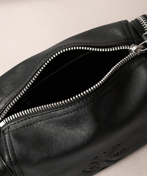 Calvin Klein（カルバン・クライン） ショルダーバッグ クロスボディ