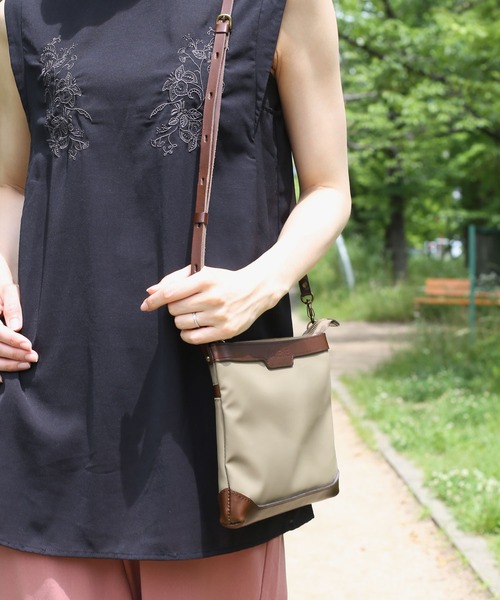 HALEINE 傷 汚れに強い サコッシュ ショルダーバッグ レディース ヌメ革 コンビ サコッシュ 傷に強い 汚れに強い 牛革 HALEINE