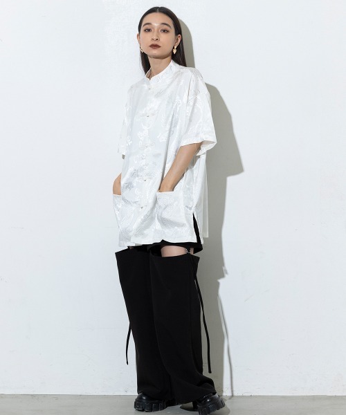 SEN TOKYO パンツ スラックス 肌見せでこなれ感。サイドスリット
