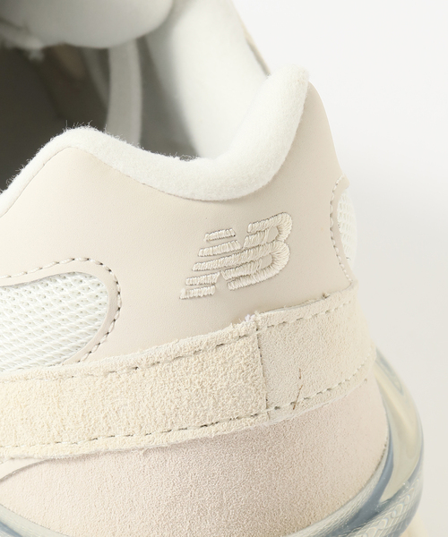 【新品未使用】箱・タグ付き New Balance U9060WHT 22.5 New Balance】ニューバランスunisex 9060 U9060WHT (New Balance