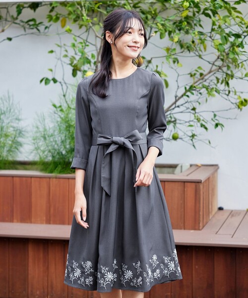 Tiaclasse ワンピース 花柄刺繍フレアワンピース : ZOZOTOWN Yahoo!店