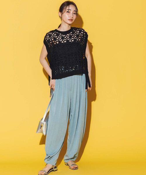 Greedy Brilliant 黒 レース ベスト　グレイディブリリアン Gready Brilliant ニット セーター フロントコード刺繍レース