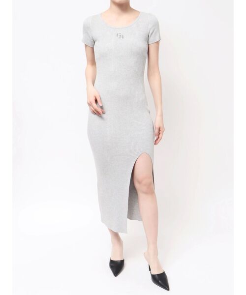 即日発送！GYDA GGプレートハーフスリーブニットワンピース シルバー GYDA（ジェイダ） ワンピース GGプレートハーフスリーブLONGニット