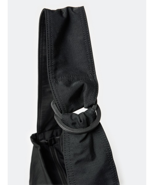 DAIWA PIER39 × Geoff McFetridge ショルダーバッグ DAIWA PIER39 ショルダーバッグ TECH SLING BAG ダイワ ピア39