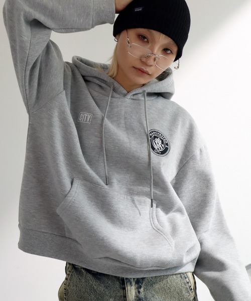 【極希少】マンチェスター・シティ東京popup限定ムーンチェスターネオンパーカー マンチェスター・シティ東京ポップアップ限定ムーンチェスターネオン