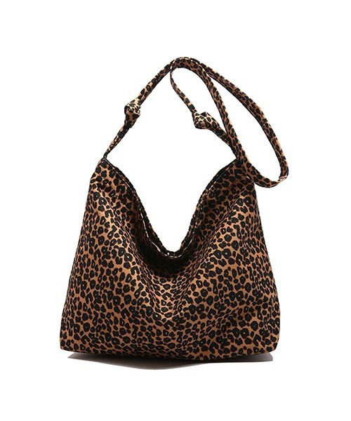 B.I.D. ショルダーバッグ バッグ 「ヒョウ柄キャンバスショルダー