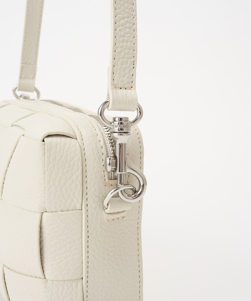 IACUCCI（イアクッチ） ショルダーバッグ バッグ ベルタ XS CERVO