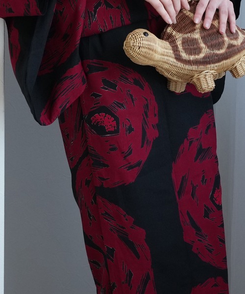 浴衣 手染め注染浴衣3点セット utatane×注染工房 黒に紅赤 緋輪 レディース_7