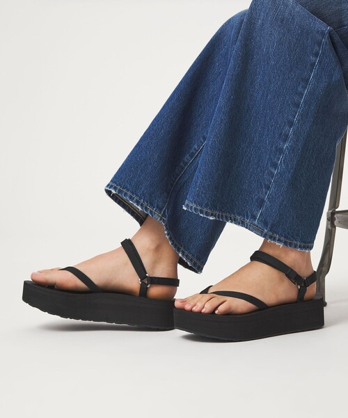 スポーツサンダル サンダル 「TEVA」フラットフォーム サンダル スリム レディースの画像