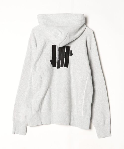 「UNDEFEATED 」 ワンポイントプルオーバーパーカー「championコラボ」 X-LARGE グレー メンズ_画像2
