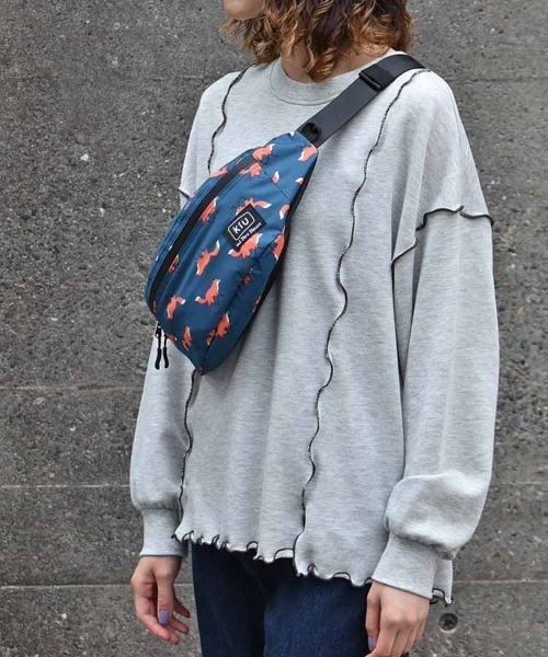 希少美品 COACH フラワープリント ボディバッグ　ネイビー レザー 花柄 coach ボディバッグ（柄：花柄、フラワー）のおすすめ人気商品一覧