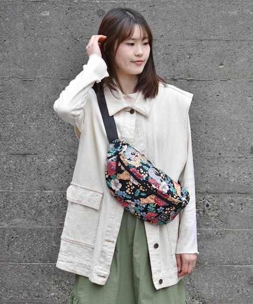 希少美品 COACH フラワープリント ボディバッグ　ネイビー レザー 花柄 coach ボディバッグ（柄：花柄、フラワー）のおすすめ人気商品一覧